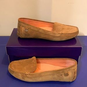Ugg  cognac loafers